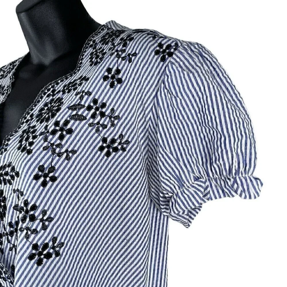 Zara Basic Seersucker Short Sleeve Floral Embroidered Wrap Front  Women’s XS